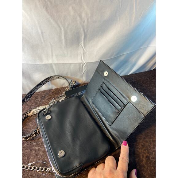 Steve Madden wallet on a string , crossbody bag. - Picture 6 of 6